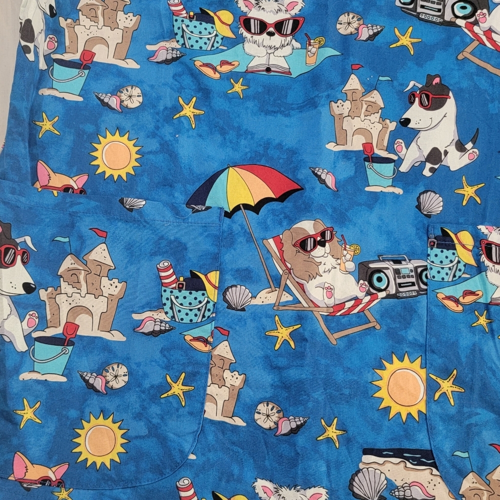 Dickies Women's Size Medium Multicolor Beach Dogs Scrub Top. NWOT - Picture 6 of 6
